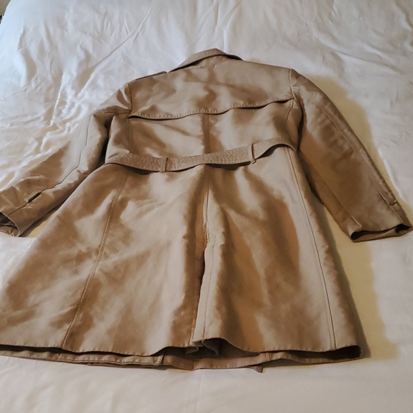Trench coat - Picture 2 of 4